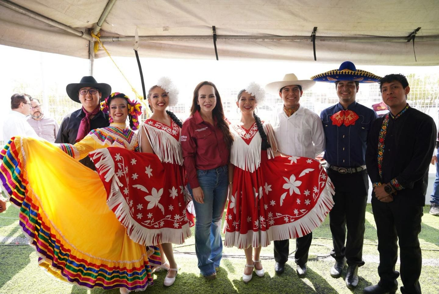 ALCALDESA CARMEN LILIA CANTUROSAS HACE LLAMADO PARA ACCEDER AL BENEFICIO DE LA BECA CULTURAL