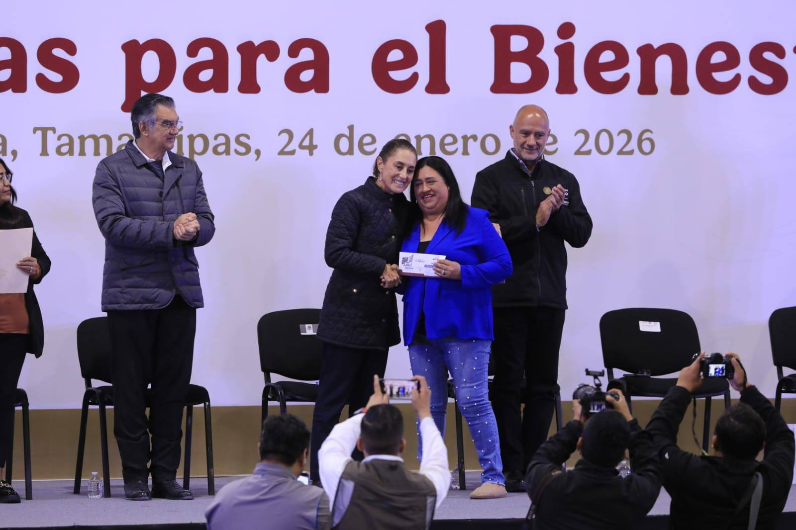 “CUANDO NO HAY CORRUPCIÓN, ALCANZA PARA MÁS”: PRESIDENTA CLAUDIA SHEINBAUM ANUNCIA OBRAS EN BENEFICIO DE TAMAULIPAS*
