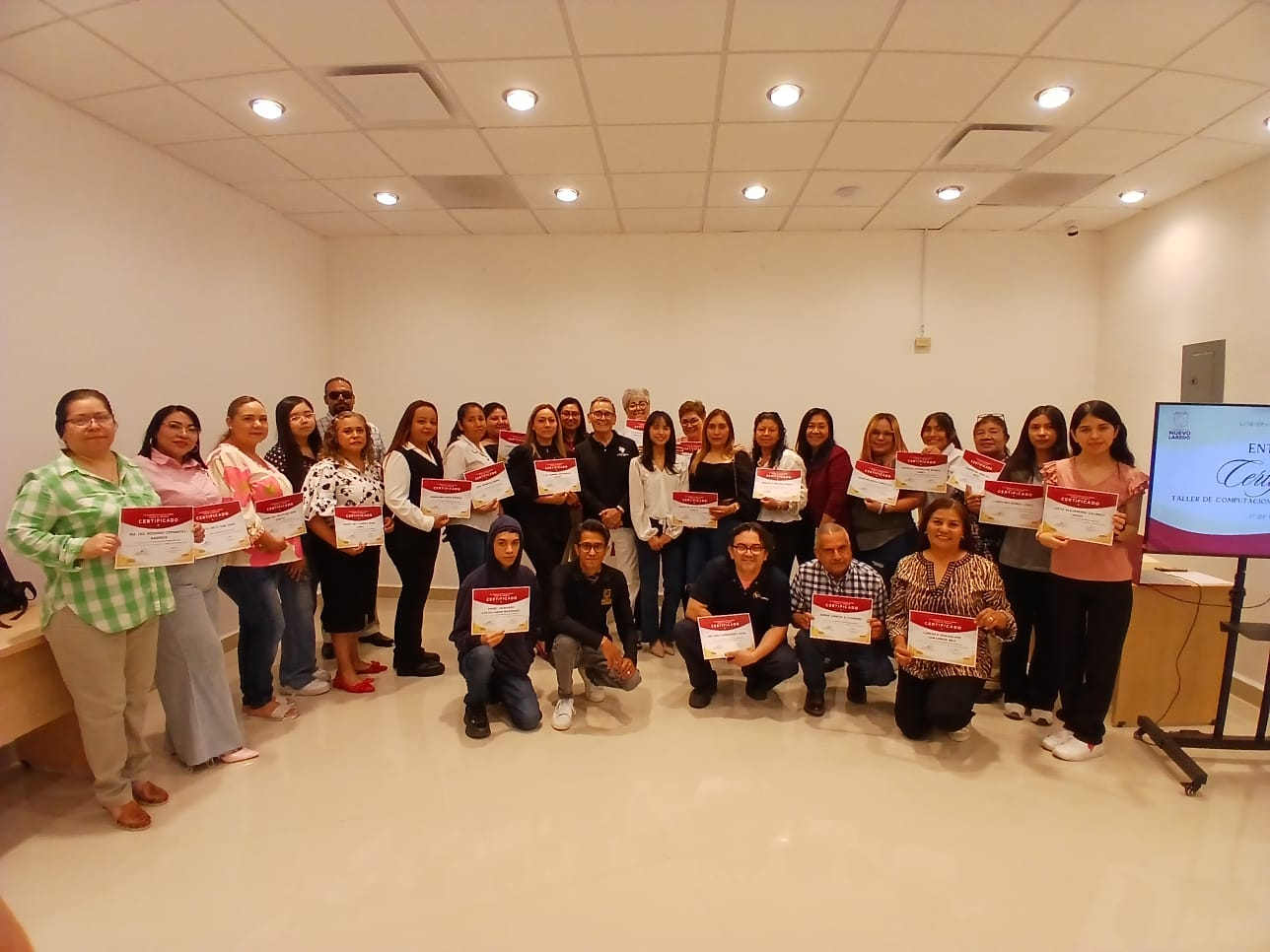 CONCLUYEN CON ÉXITO CURSO DE COMPUTACIÓN EN LA INFOTECA