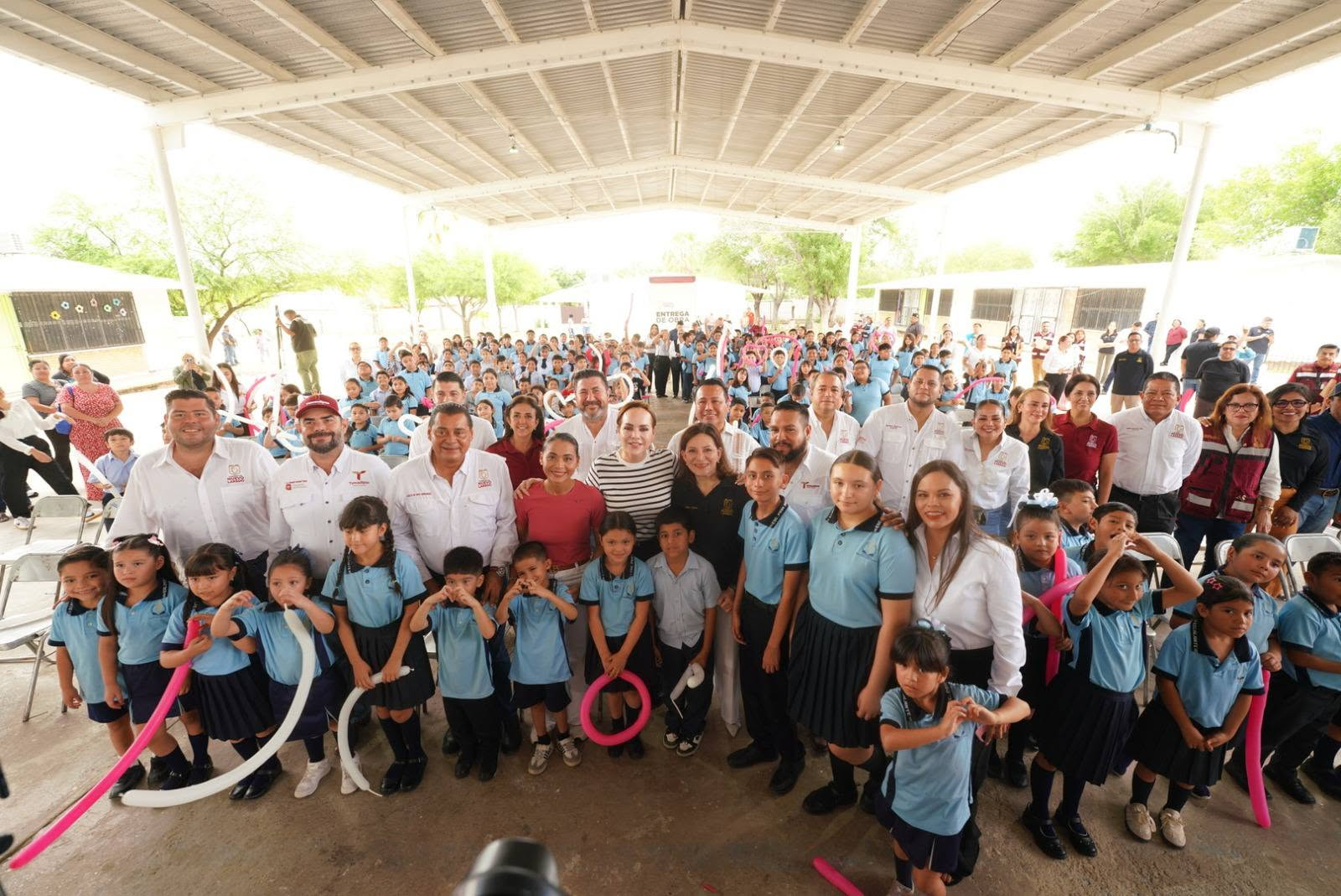 "La educación es la base de la transformación": Carlos Peña Ortiz, al entregar Becas Rita Cetina en Reynosa