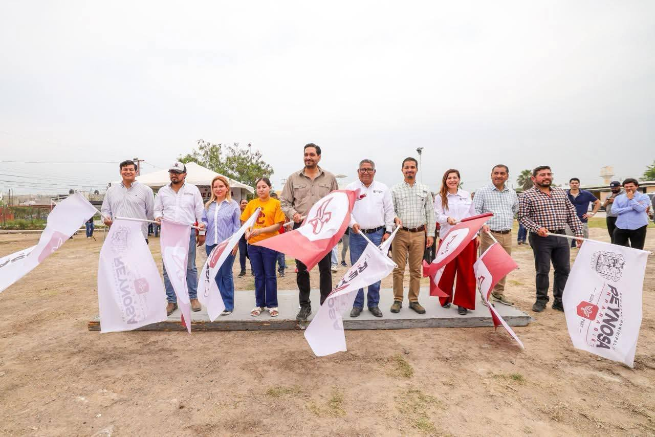 Pusieron en marcha Carlos Peña Ortiz y familias de La Joya, construcción de Cancha de Futbol