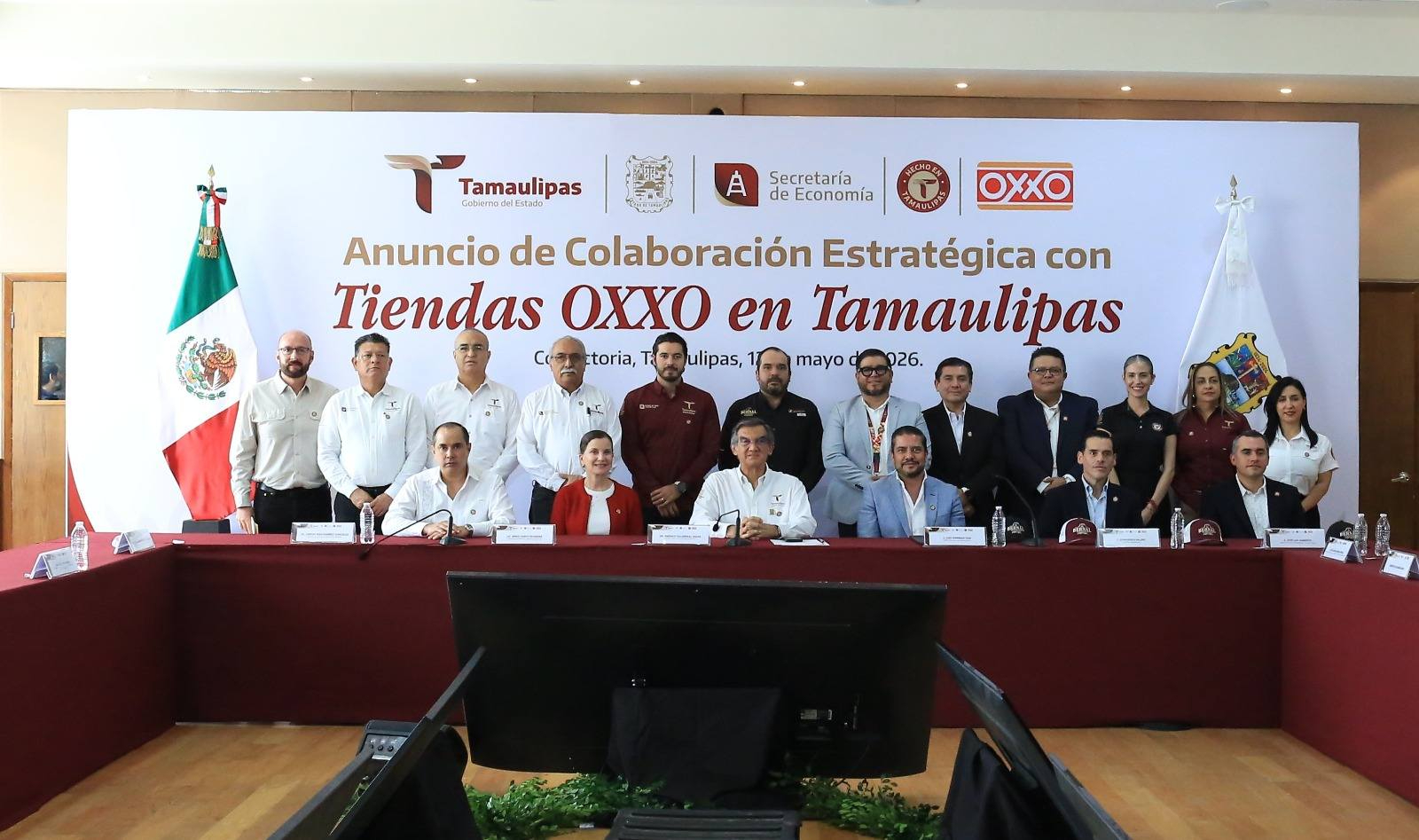 Invertirá Oxxo 300 millones de pesos y venderá carbón vegetal tamaulipeco en sus tiendas