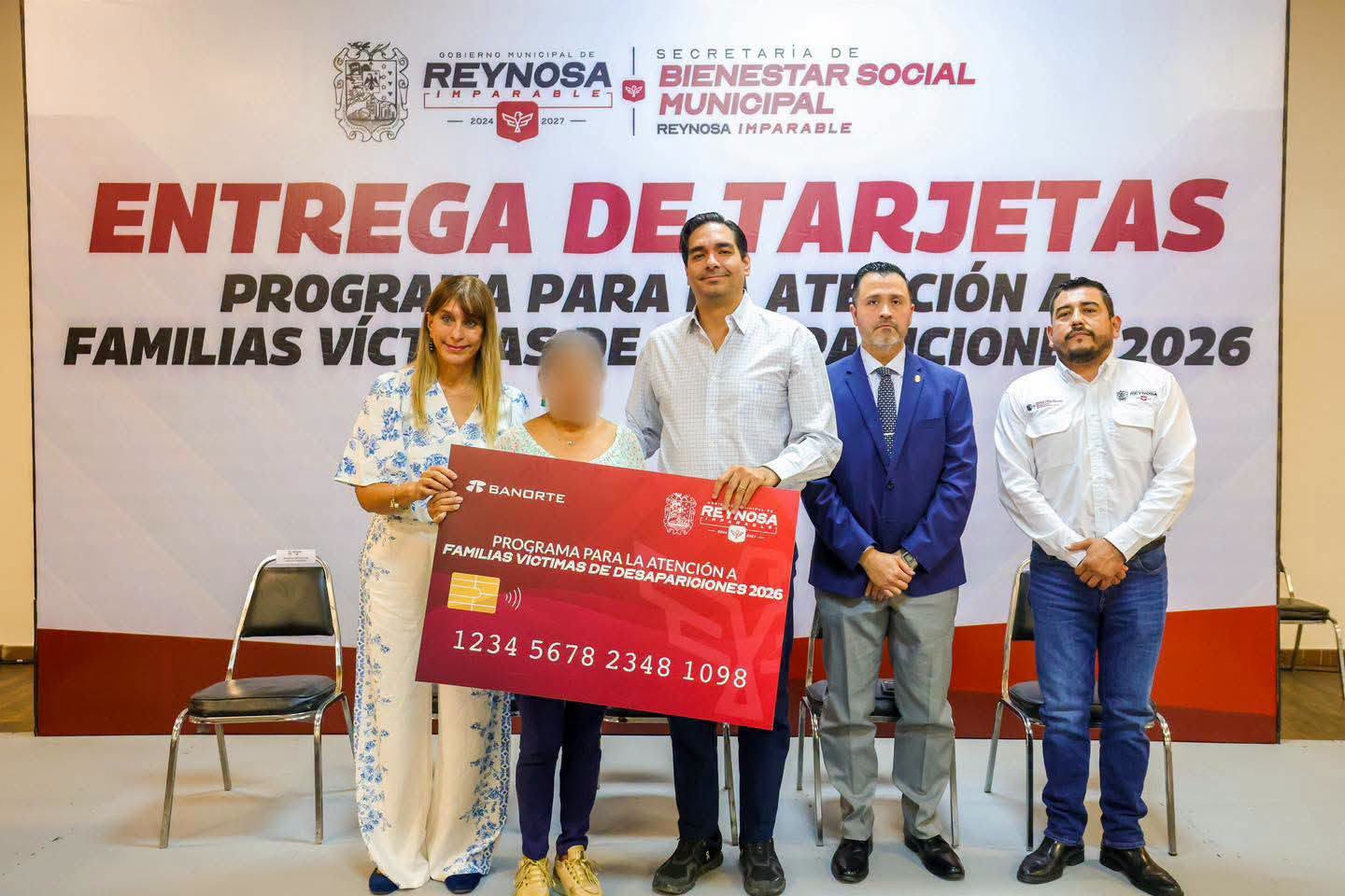 Entregó Carlos Peña Ortiz apoyos económicos a familias reynosenses con personas desaparecidas