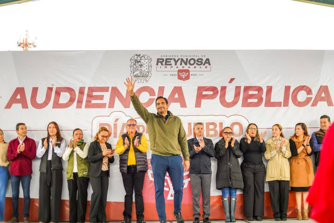 Reunió Audiencia Pública Día del Pueblo a familias de Villas de Imaq