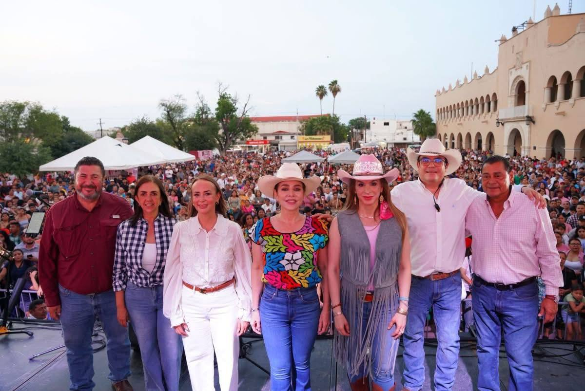 MILES DE FAMILIAS DISFRUTAN EXITOSO FESTIVAL DEL DÍA DE LAS MADRES ORGANIZADO POR EL GOBIERNO MUNICIPAL Y EL DIF NUEVO LAREDO