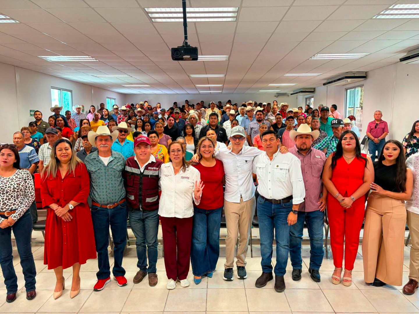 Continúan asambleas en defensa de la transformación y la soberanía nacional.