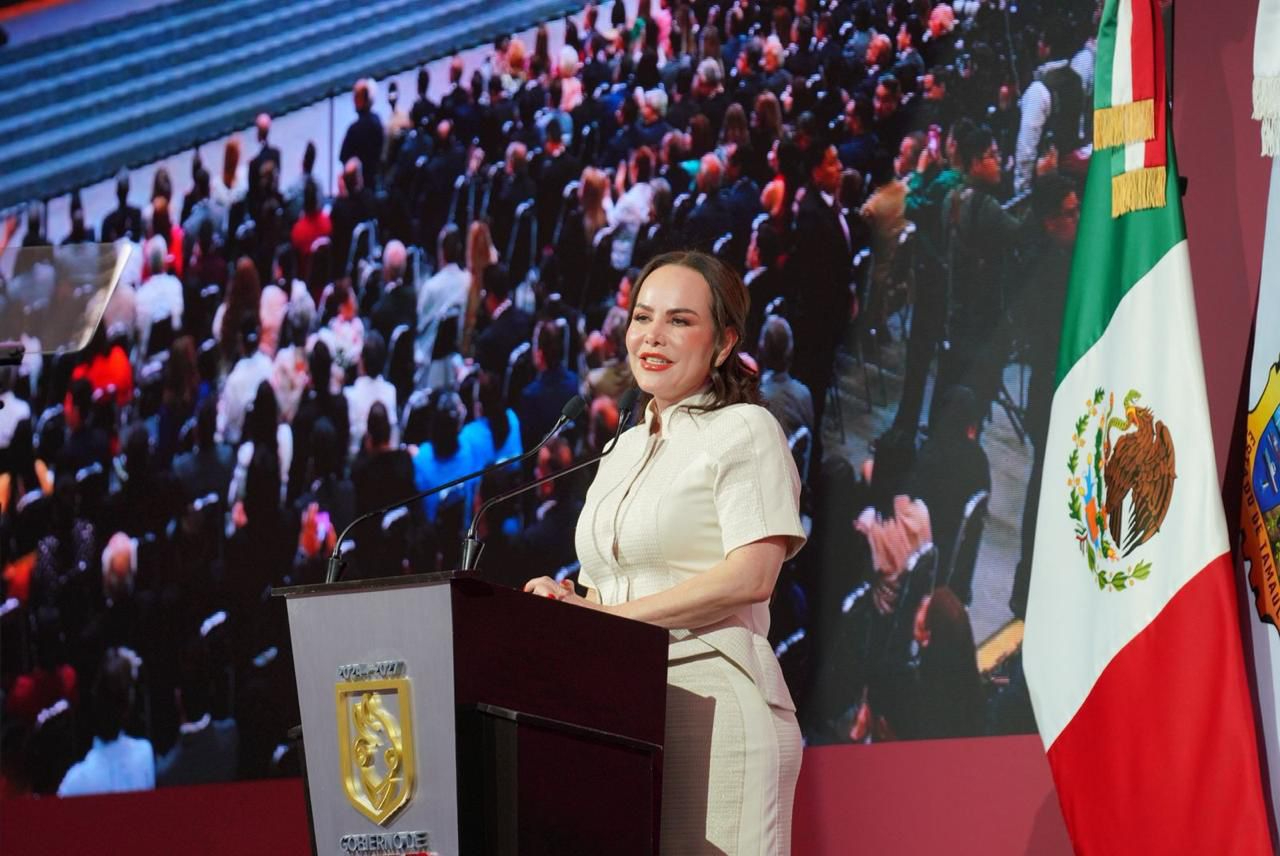 ANTE EL GOBERNADOR Y UNA AMPLIA REPRESENTACIÓN ESTATAL, CARMEN LILIA AFIRMA: NUEVO LAREDO CAMBIÓ