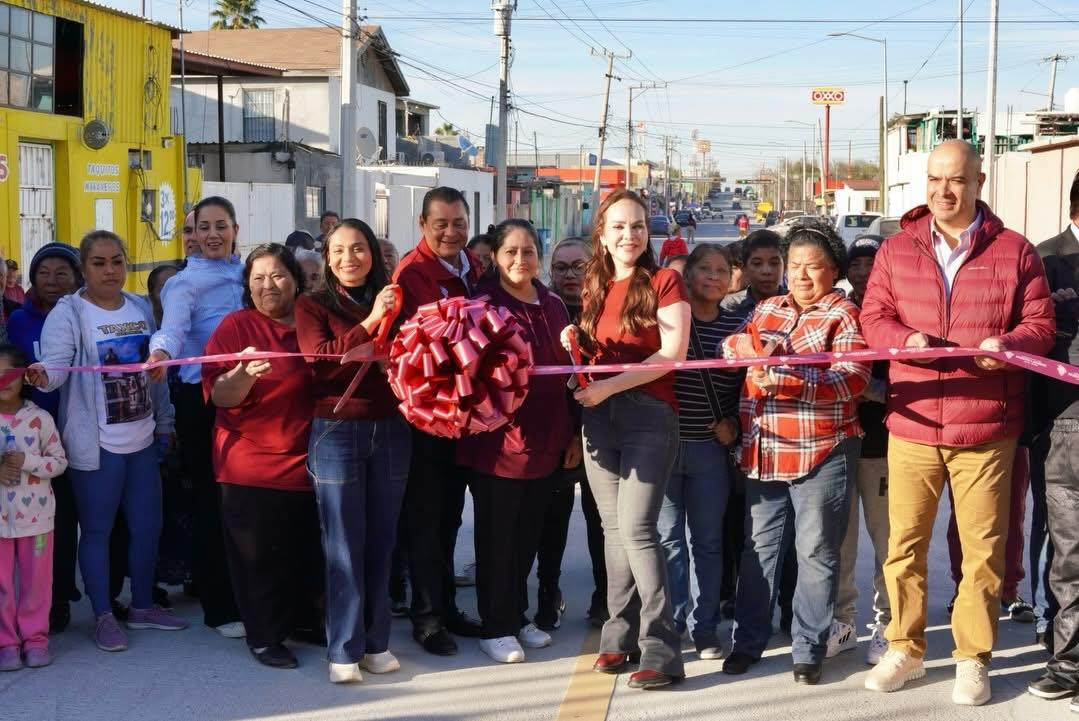 ENTREGA ALCALDESA CARMEN LILIA CANTUROSAS OBRAS DE INFRAESTRUCTURA SOCIAL Y URBANA A FAMILIAS DE LA SOLIDARIDAD