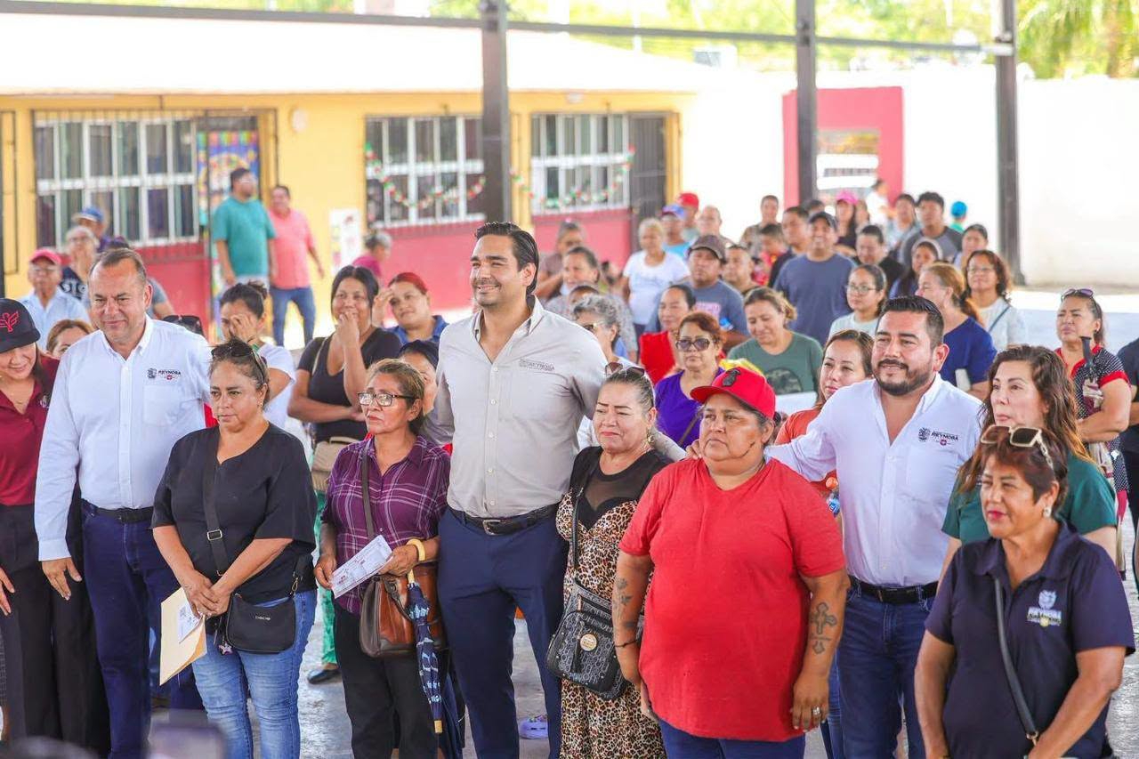 Beneficia Gobierno de Carlos Peña Ortiz a familias de la 15 de Enero con Subsidio del Agua