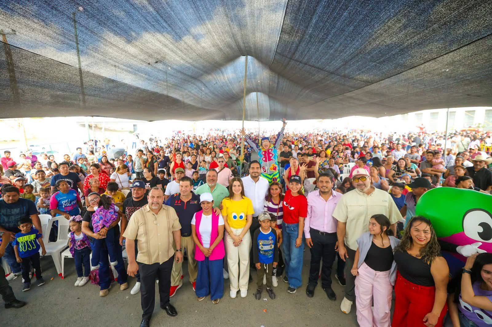 Encabezaron Carlos Peña Ortiz y Alejandra Yelitza Garza el Día de la Familia con miles de reynosense