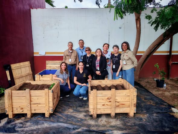 IMPULSA GOBIERNO MUNICIPAL LA EDUCACIÓN AMBIENTAL CON INSTALACIÓN DE HUERTO URBANO EN EL SAT NUEVO LAREDO