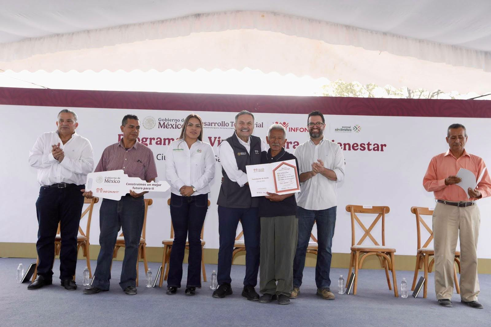 INFONAVIT REALIZA ENTREGA DE VIVIENDAS DEL BIENESTAR A DERECHOHABIENTES DE SAN LUIS POTOSÍ