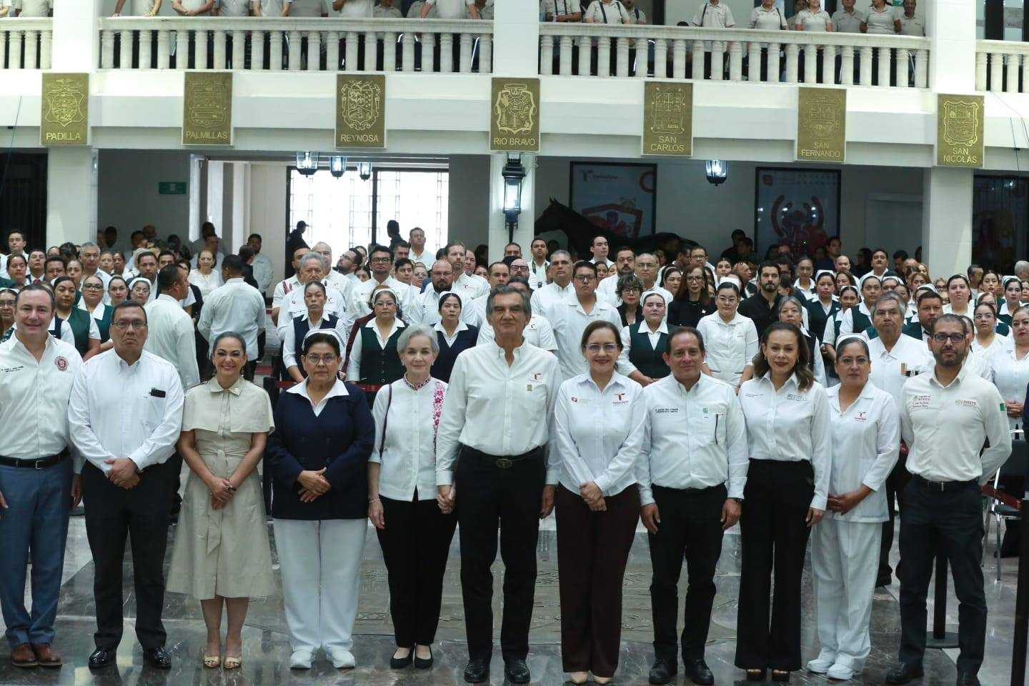 Reconoce Américo a enfermeras y enfermeros como “la máxima expresión del humanismo”