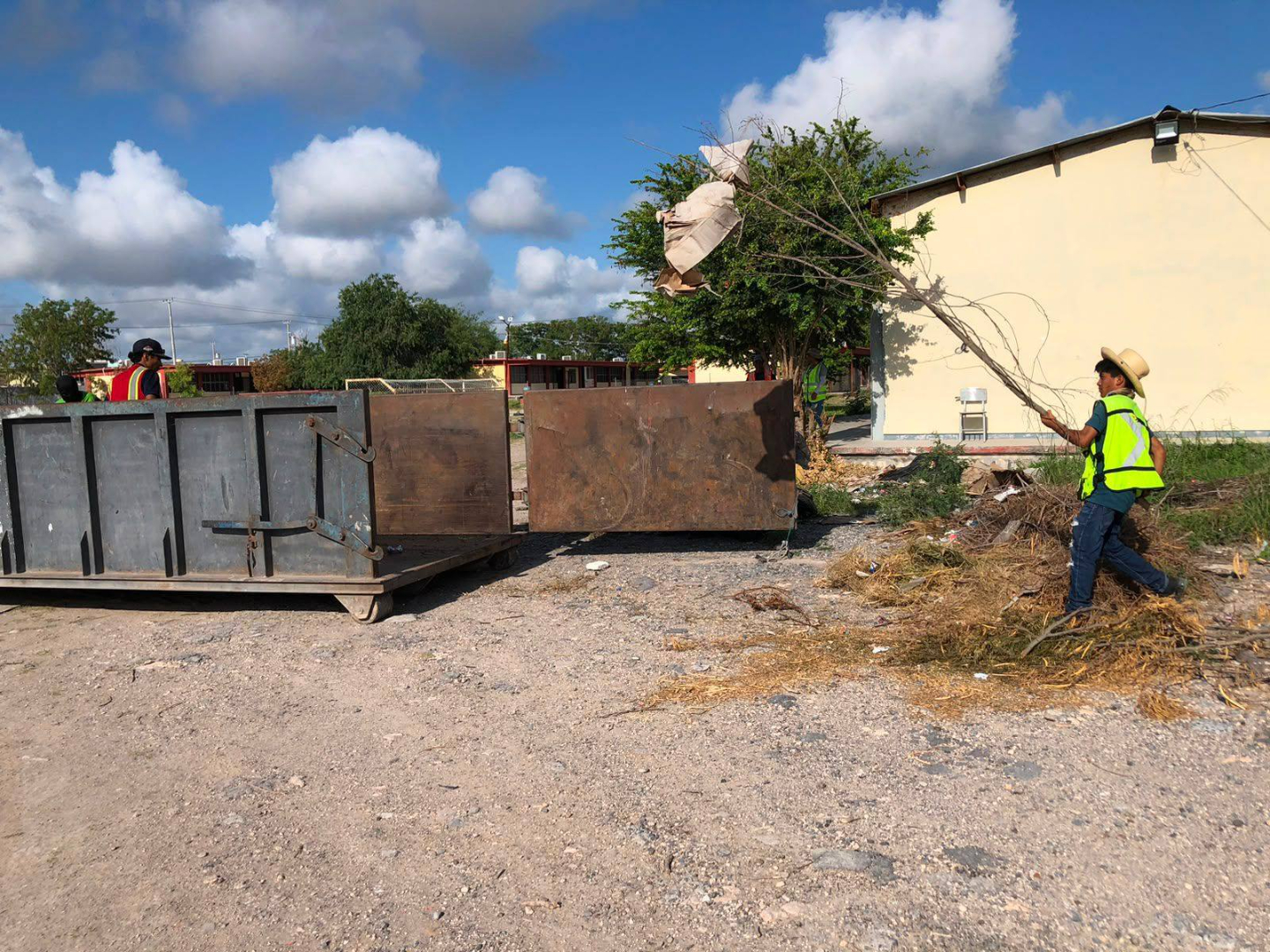 Mantiene Gobierno de Carlos Peña Ortiz escuelas limpias en Reynosa