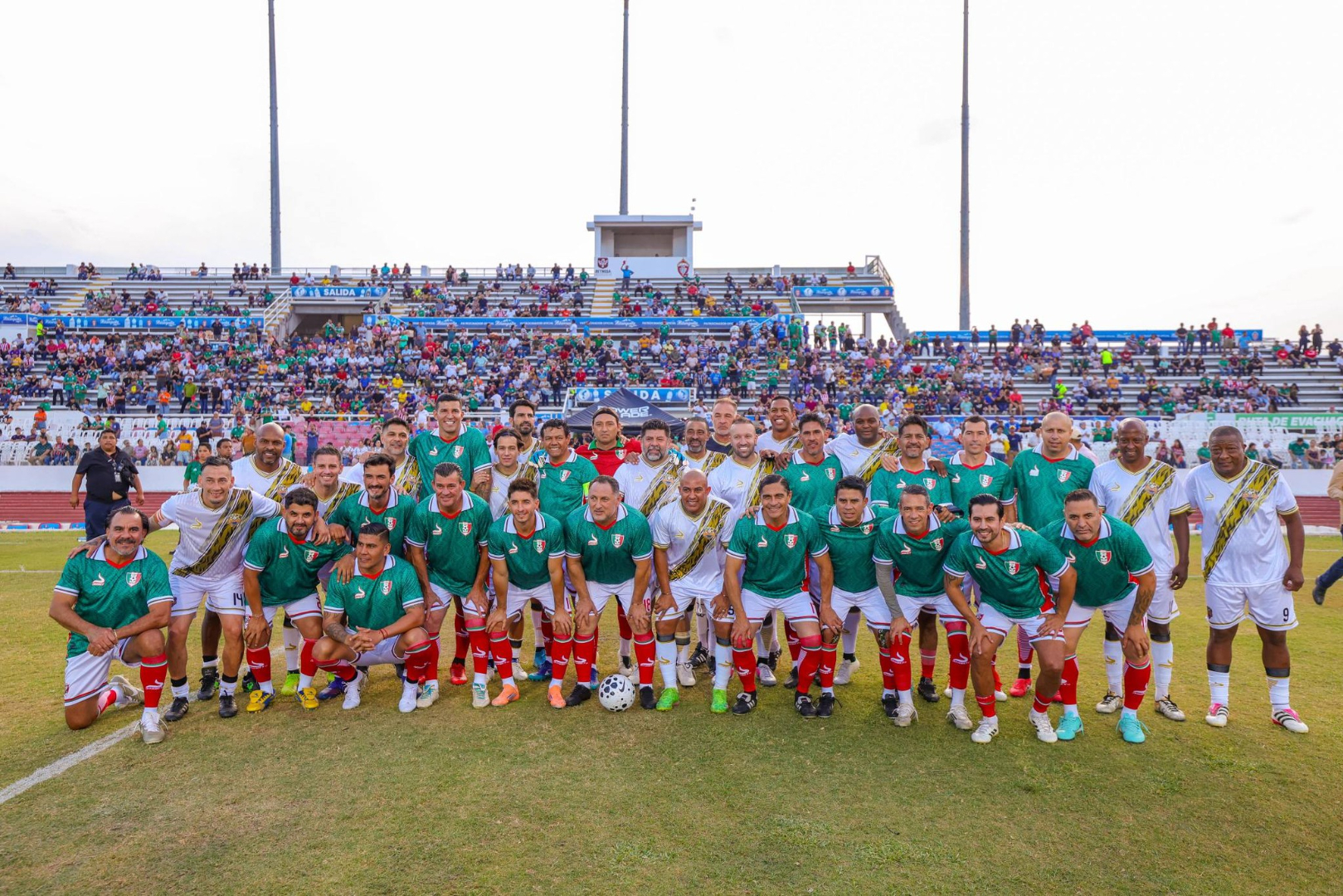 Participo Carlos Peña Ortiz en Juego de Leyendas para acercar a la niñez y juventud al deporte