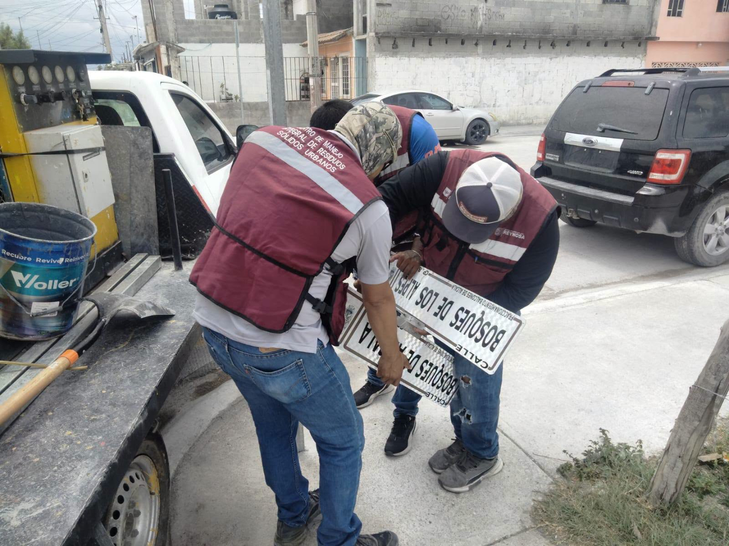 Rehabilitó Servicios Públicos nomenclatura en Balcones de Alcalá