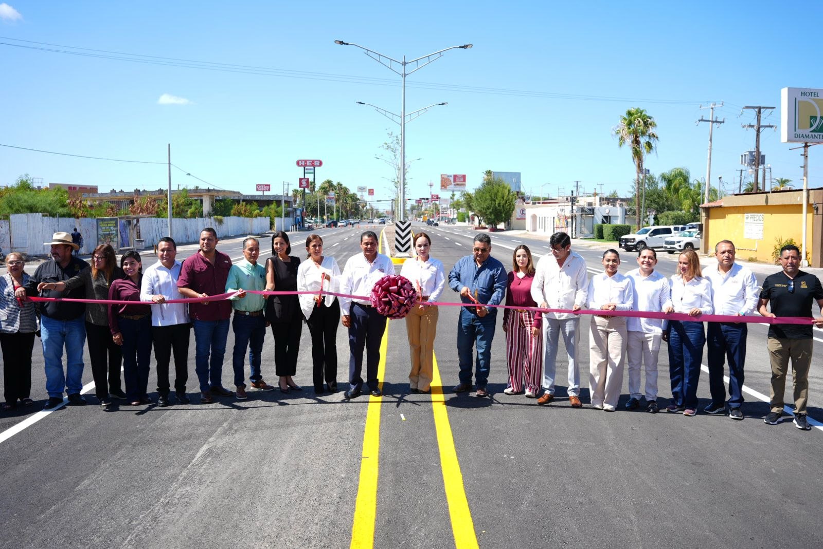TRANSFORMA CARMEN LILIA LA AVENIDA REFORMA, AHORA ES MÁS MODERNA, SEGURA Y FUNCIONAL