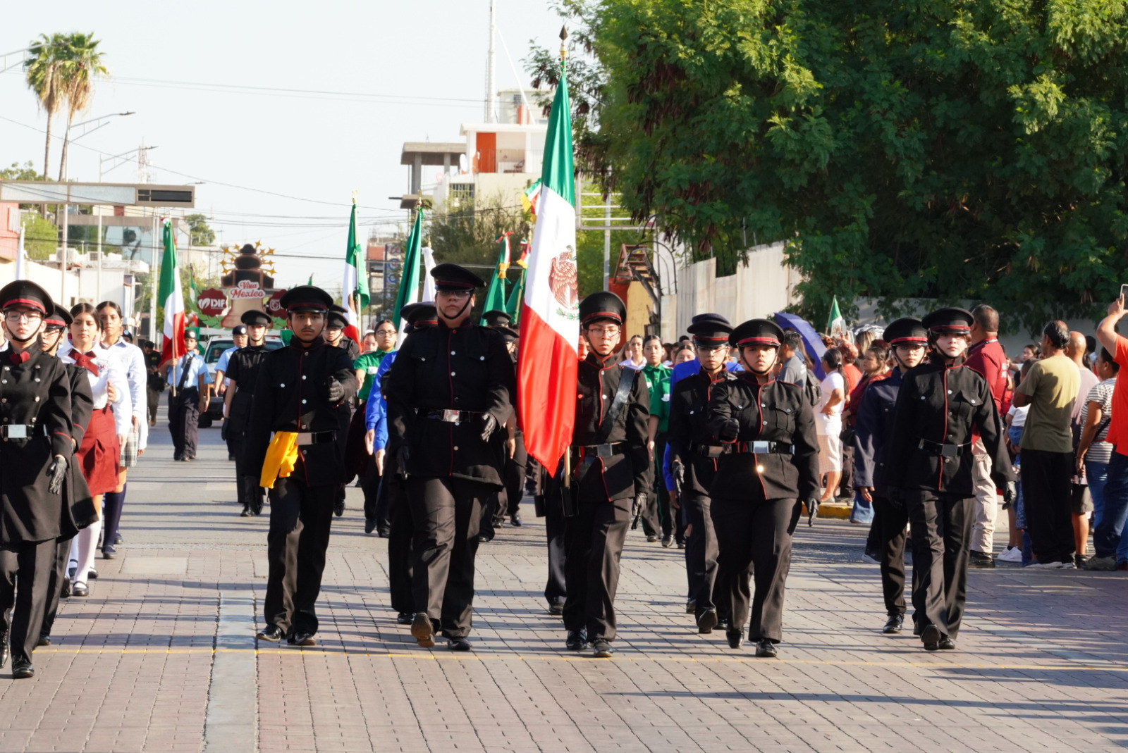 INVITA GOBIERNO MUNICIPAL A DISFRUTAR DEL TRADICIONAL DESFILE CÍVICO POR EL DÍA DE LA INDEPENDENCIA