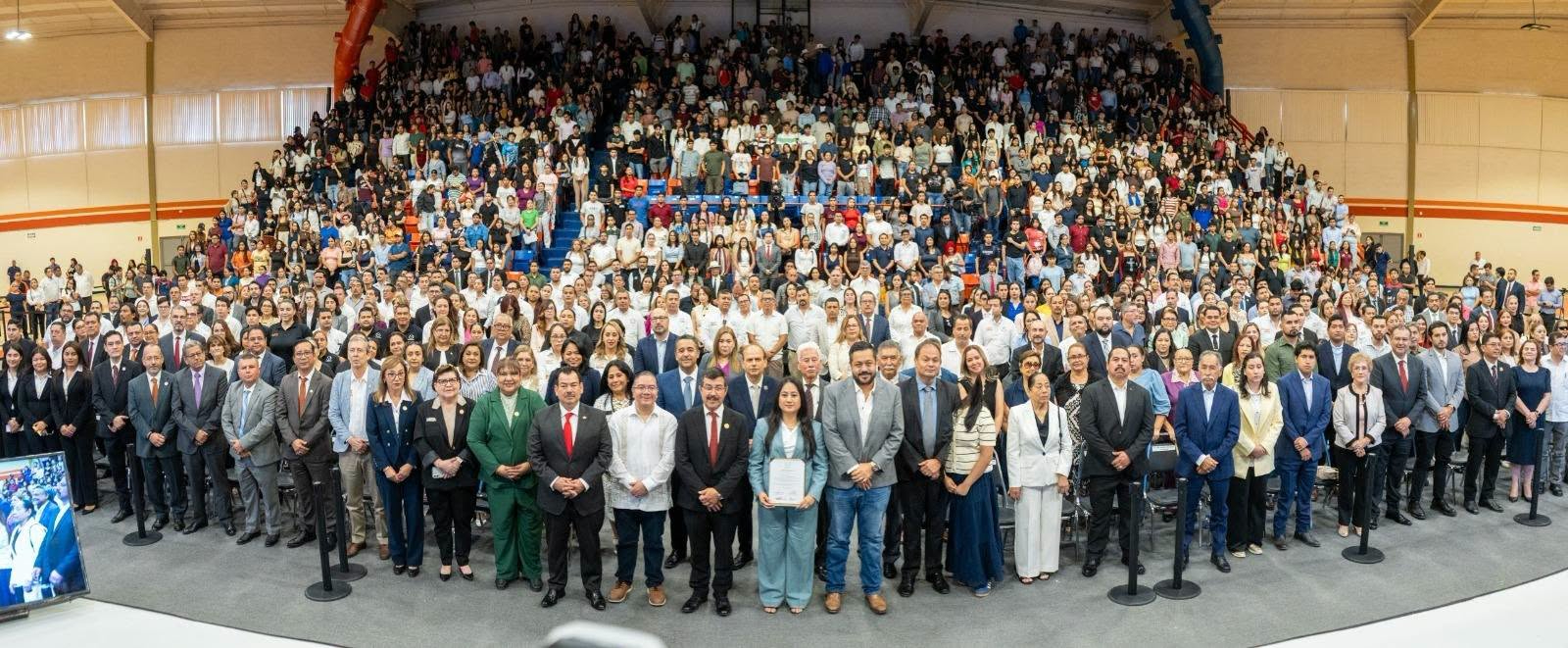 Reconoce UAT trayectoria judicial de su distinguida egresada Xóchitl Almendra Hernández Torres