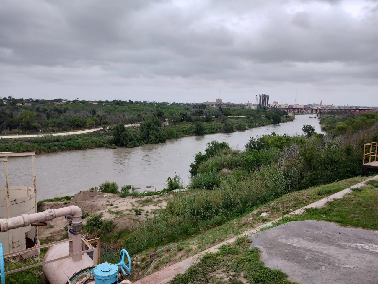 ALTO CONSUMO MANTIENE A NUEVO LAREDO EN SEMÁFORO ROJO DEL AGUA