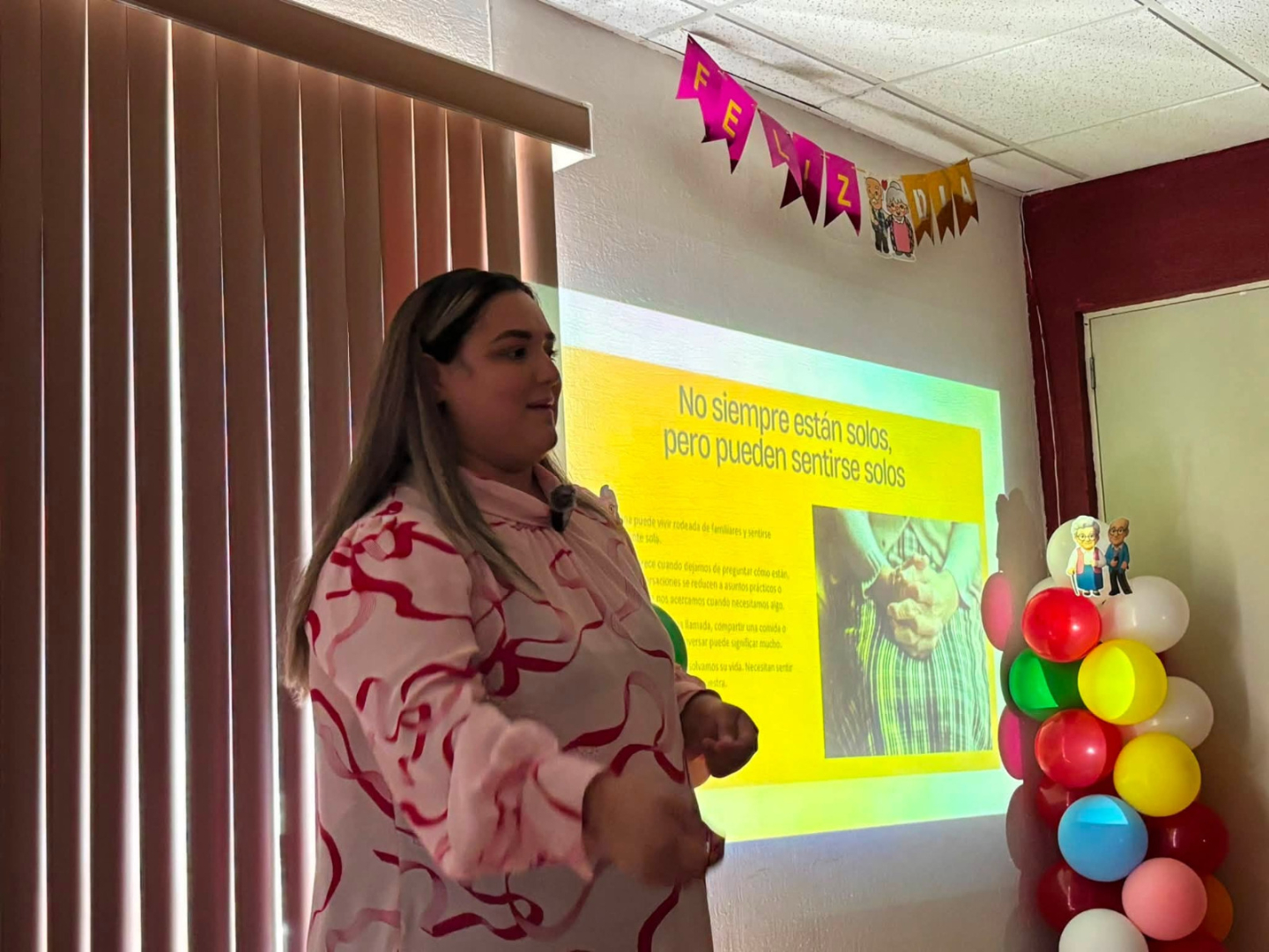 RECIBE IMPACTA RESPUESTA POSITIVA POR FAMILIAS NEOLAREDENSES TRAS EVENTO DE CONCIENTIZACIÓN Y ACOMPAÑAMIENTO A ADULTOS MAYORES