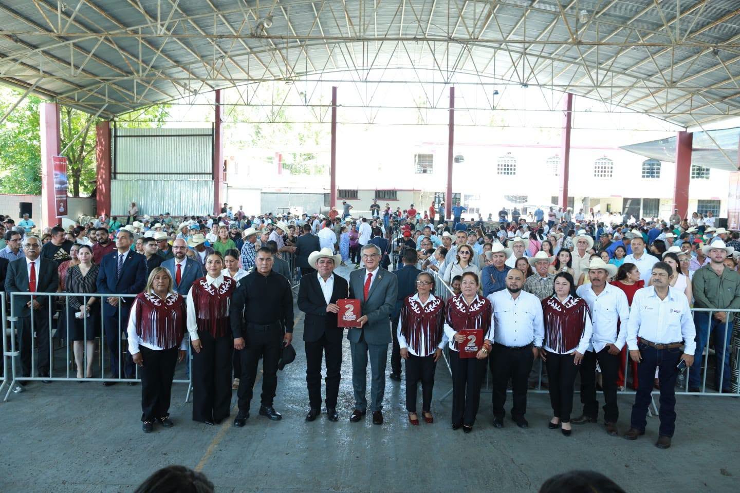 En Hidalgo, reitera Américo colaboración para impulsar desarrollo de los municipios