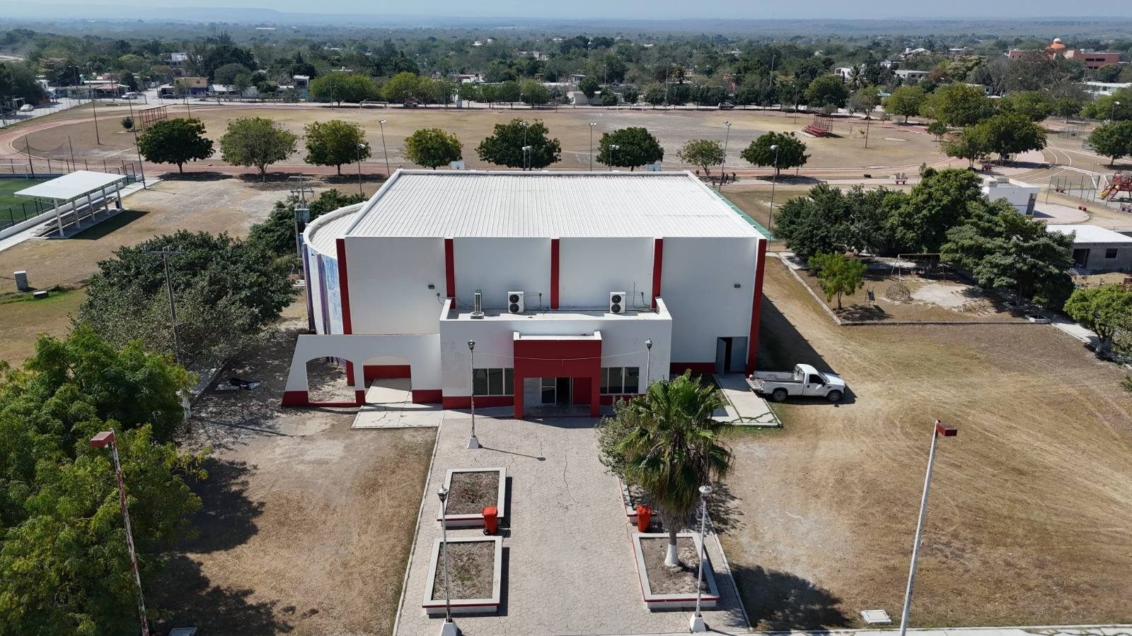 Construye Gobierno del Estado infraestructura social y deportiva en Soto la Marina