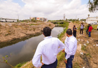 Constató Carlos Peña Ortiz limpieza del dren El Anhelo para prevenir inundaciones