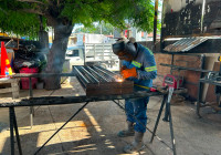 Realiza Gobierno de Carlos Peña Ortiz desde fabricación hasta colocación de rejillas pluviales