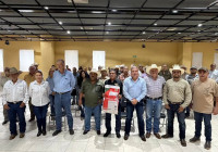 GOBIERNO MUNICIPAL FORTALECE AL SECTOR GANADERO CON EL PROGRAMA “MINERALIZA TU GANADO”